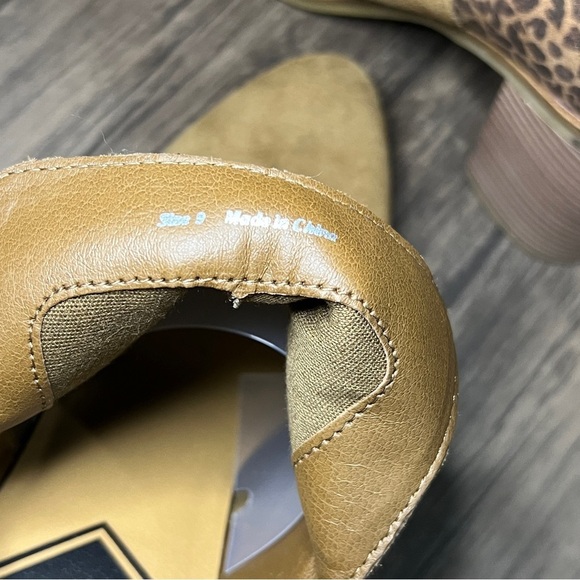 DV8 Dolce Vita Women's Brown And Animal print Heels Back Zipper Suede Booties - Picture 3 of 12